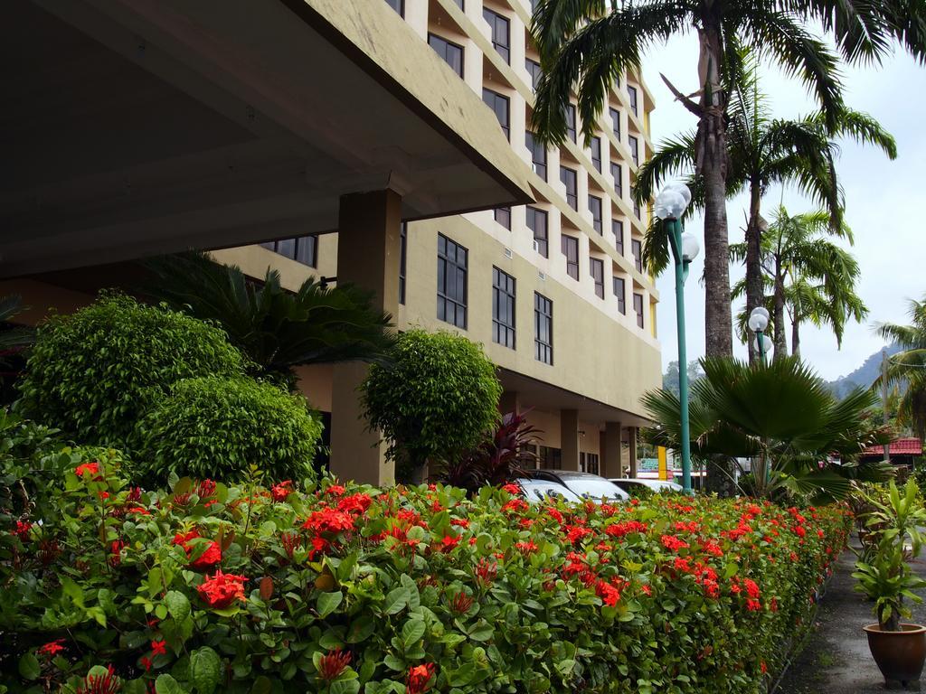 Hotel Grand Continental Langkawi Kuah Exterior foto